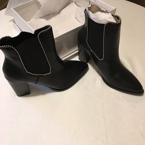 Ladies boots